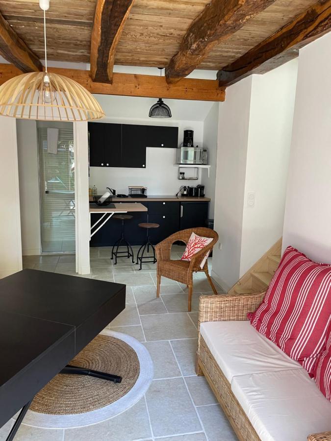 La Meffrais 1741 Bed & Breakfast Динан Екстериор снимка