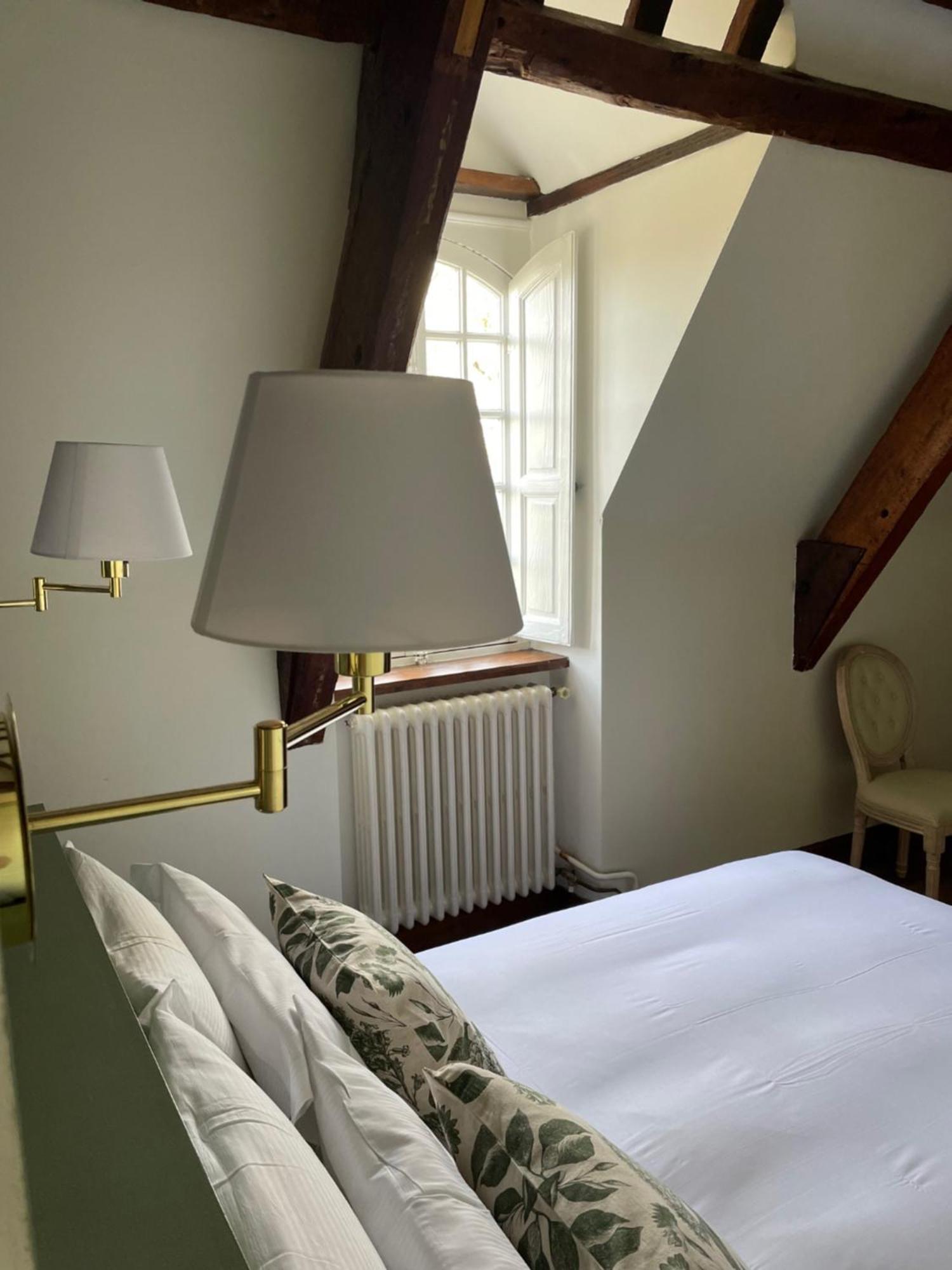 La Meffrais 1741 Bed & Breakfast Динан Стая снимка